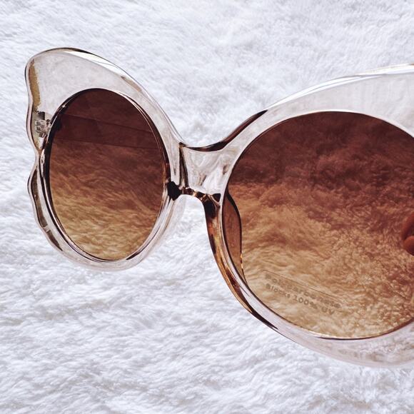 Eliza Brown Butterfly-shaped Sunglasses - Picture 3 of 13